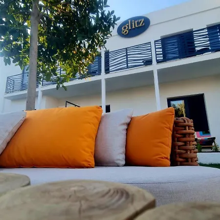 Glitz بودروم