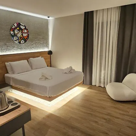 Otel Glitz