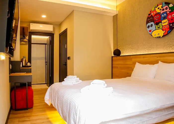 Glitz מלון בודרום